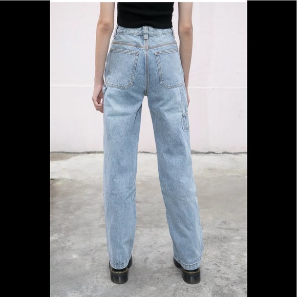 Brandy Melville High Rise Feanne Jeans 